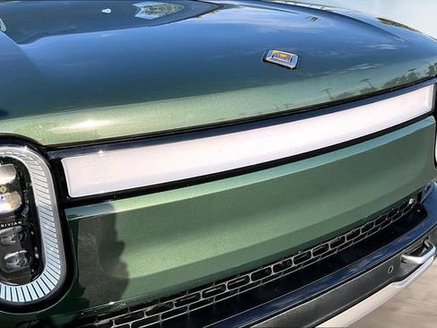 Used 2023 Rivian R1T Adventure Dual AWD/4WD image 32