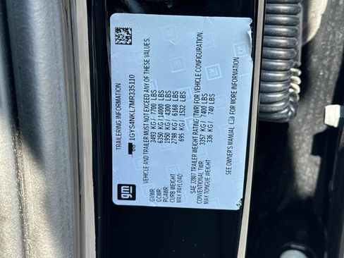 Used 2021 Cadillac Escalade ESV Sport AWD/4WD image 32