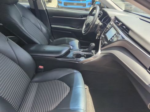 Used 2019 Toyota Camry SE FWD image 25
