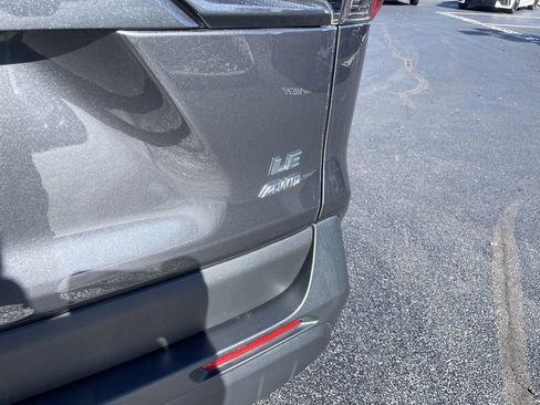 Used 2024 Toyota RAV4 LE image 6