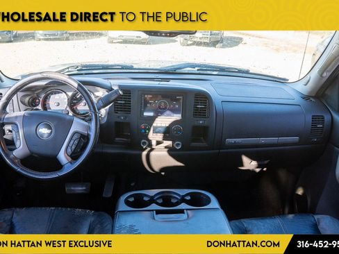 Used 2009 Chevrolet Silverado 1500 LT w/ Texas Edition image 4