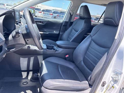 Used 2021 Toyota RAV4 XLE Premium FWD image 17