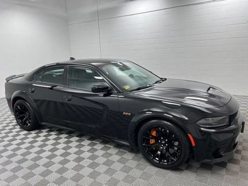 Used 2022 Dodge Charger Scat Pack RWD image 4