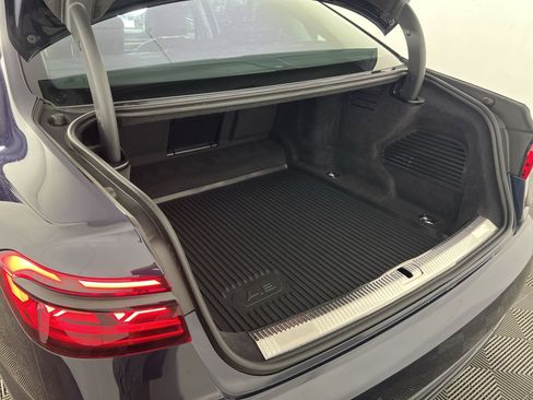 Used 2024 Audi A8 L 3.0T image 27