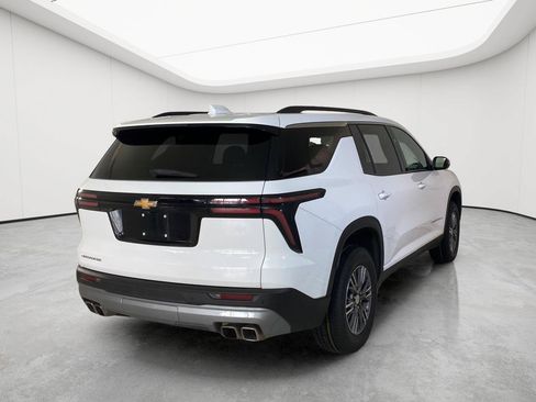 Used 2025 Chevrolet Traverse LT FWD image 53