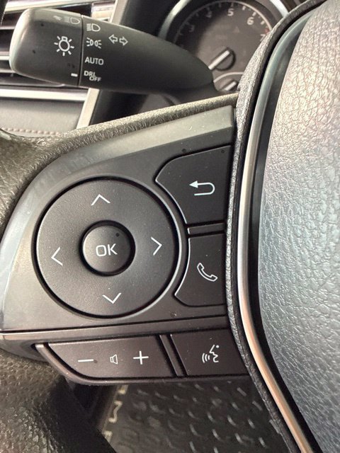 Used 2018 Toyota Camry LE FWD image 19