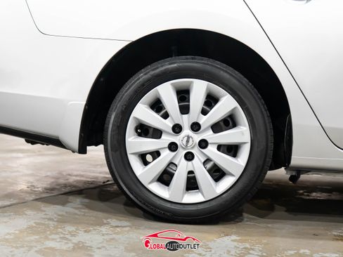 Used 2014 Nissan Sentra SV w/ SV Driver Package image 11