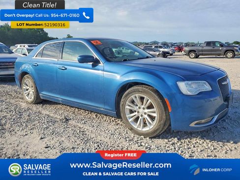 Used 2020 Chrysler 300 Touring w/ Driver Convenience Group RWD image 5