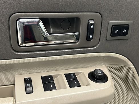 Used 2010 Ford Edge Limited image 10