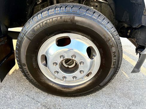 Used 2022 Ford F350 Lariat w/ Lariat Value Package image 15