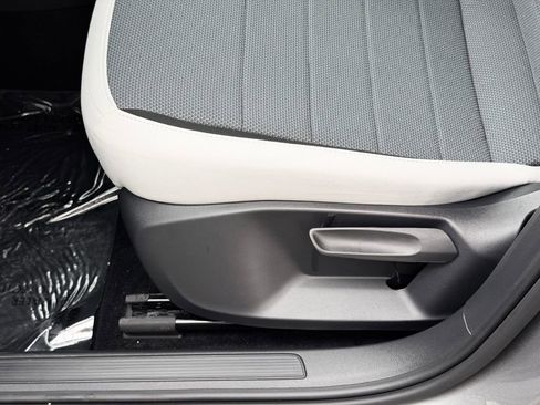 New 2026 Volkswagen Taos S FWD image 25