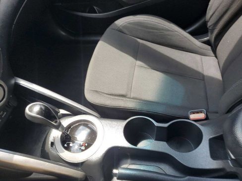 Used 2015 Hyundai Veloster image 30