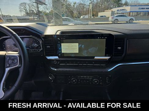 Used 2024 Chevrolet Silverado 1500 High Country w/ High Country Premium Package image 12