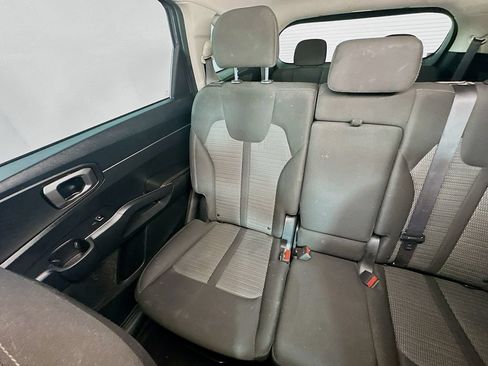 Used 2022 Kia Sorento LX FWD image 12