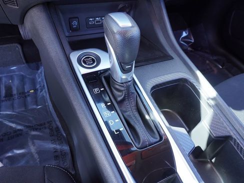 Certified 2025 Nissan Sentra SV image 18