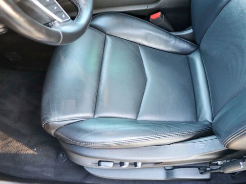 Used 2019 Cadillac XT5 Luxury image 16