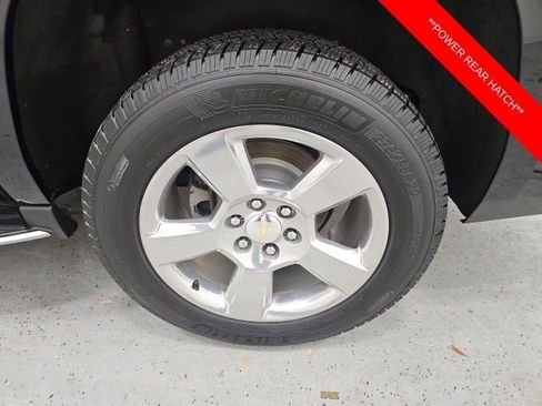 Used 2018 Chevrolet Suburban Premier image 15