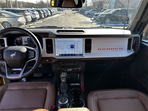 Certified 2024 Ford Bronco Heritage Edition image 15