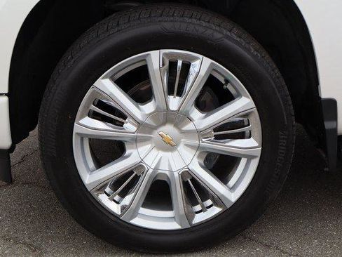 Certified 2024 Chevrolet Silverado 1500 High Country image 32