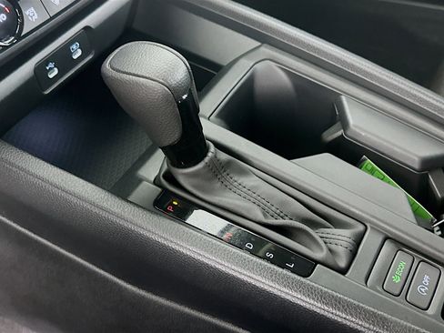 Used 2025 Honda Accord SE image 23