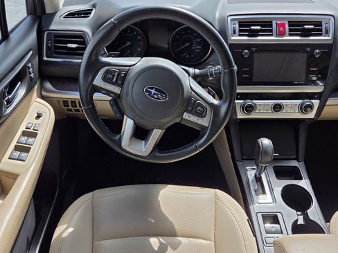 Used 2016 Subaru Outback 2.5i Limited AWD/4WD image 8