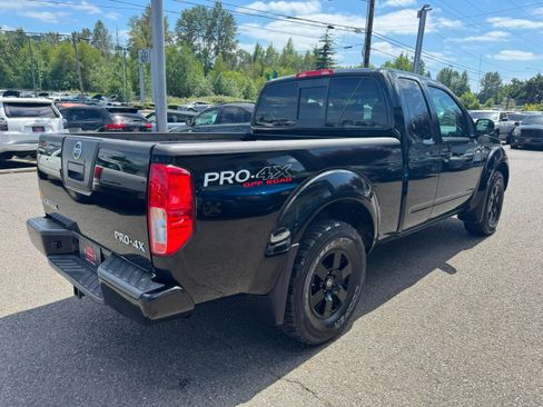 Used 2011 Nissan Frontier PRO-4X AWD/4WD image 5