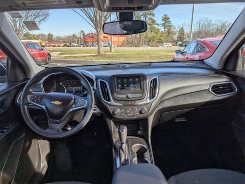 Used 2019 Chevrolet Equinox LT image 10