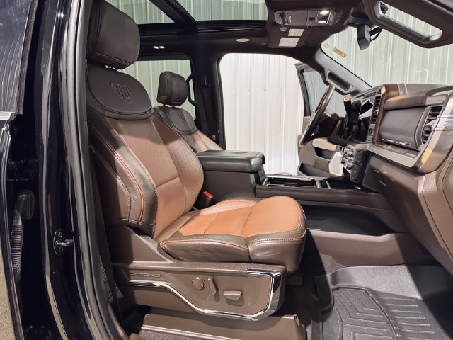 Used 2023 Ford F450 King Ranch w/ FX4 Off-Road Package AWD/4WD image 23