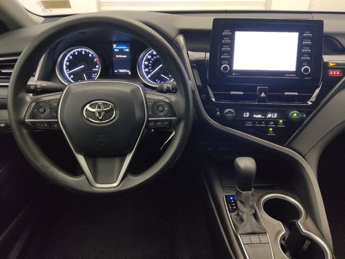 Used 2022 Toyota Camry LE FWD image 22