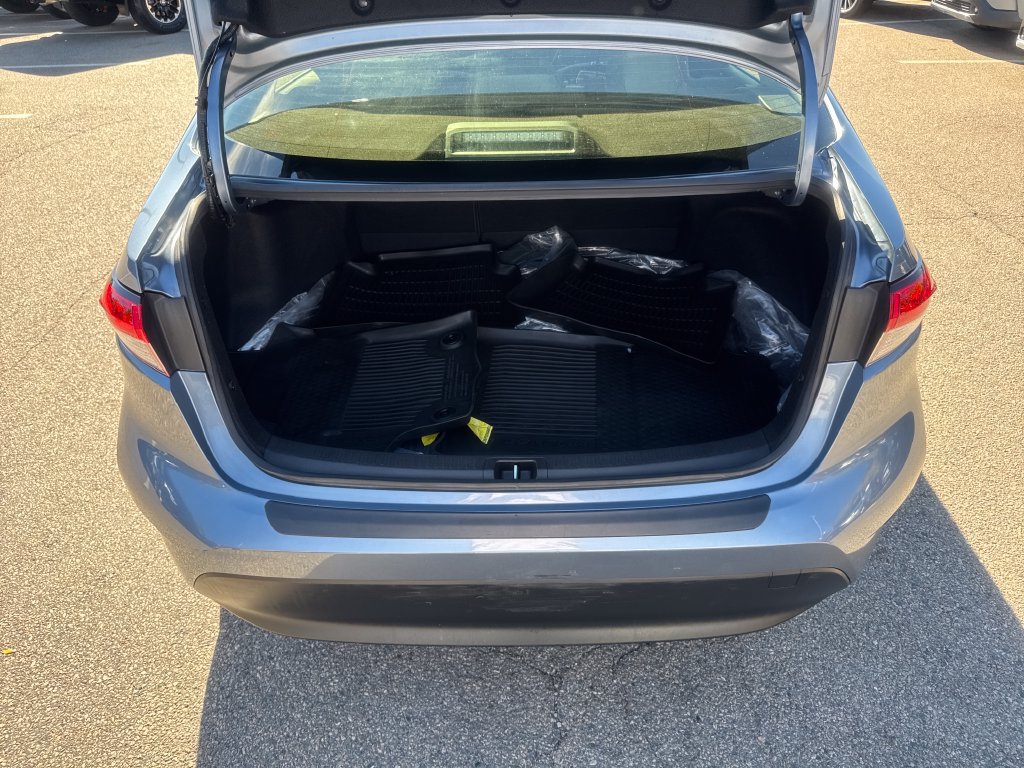 Used 2026 Toyota Corolla LE AWD/4WD image 39