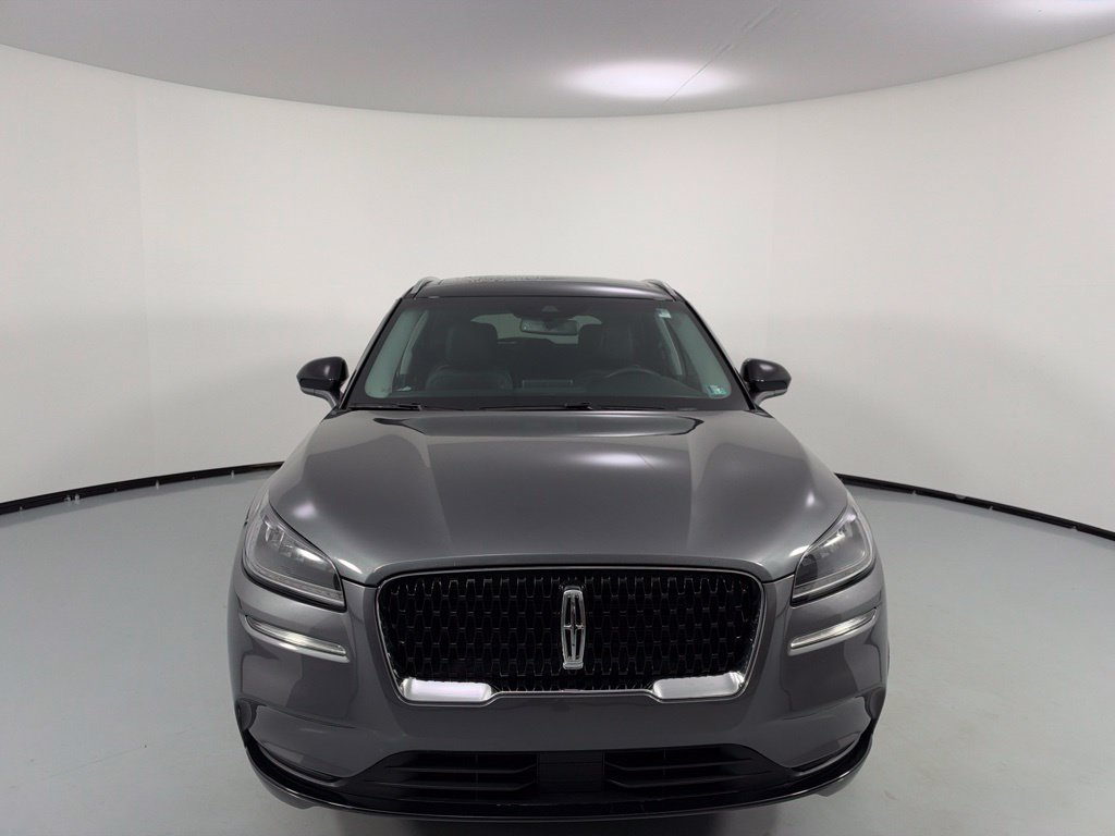 Used 2022 Lincoln Corsair AWD w/ Premium Package image 2