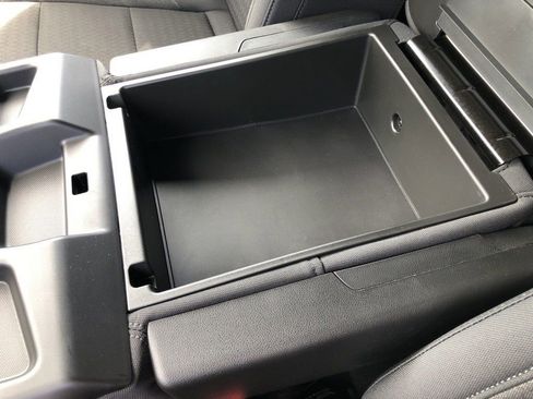 New 2025 GMC Sierra 1500 Elevation image 33