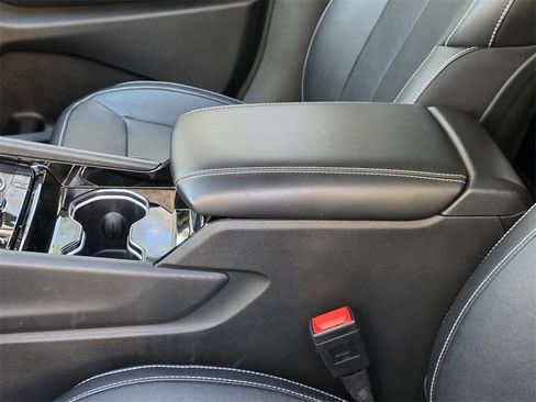 Used 2023 Jeep Grand Cherokee 4WD 4xe w/ Luxury Tech Group II image 10