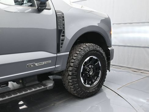 Used 2023 Ford F250 Lariat w/ Lariat Ultimate Package AWD/4WD image 50