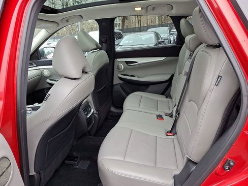 Used 2023 INFINITI QX50 Sensory w/ Accent Package image 11