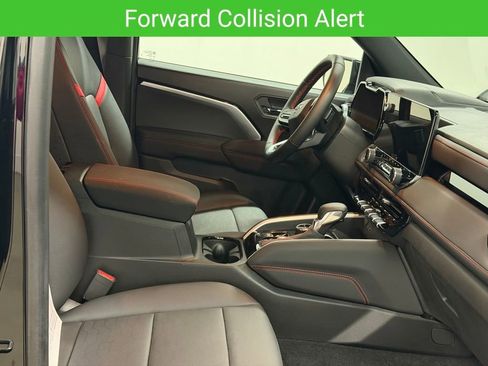 Certified 2025 Chevrolet Colorado Z71 w/ Z71 Convenience Package 2 image 26