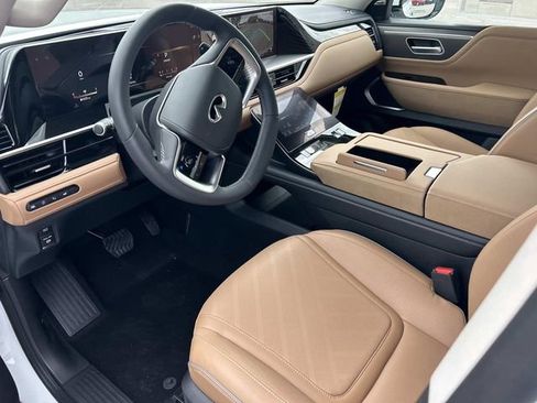 New 2026 INFINITI QX80 Luxe RWD image 14