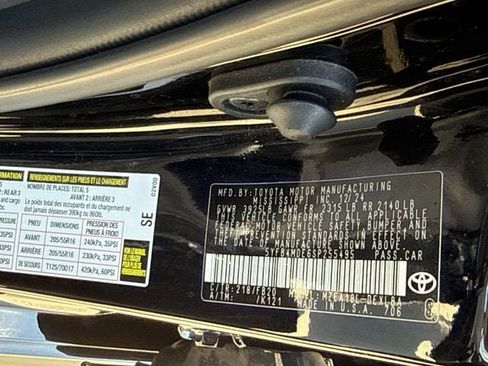 Used 2025 Toyota Corolla LE FWD image 32