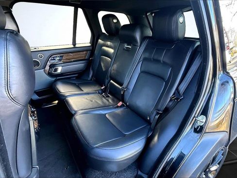 Used 2018 Land Rover Range Rover HSE image 22