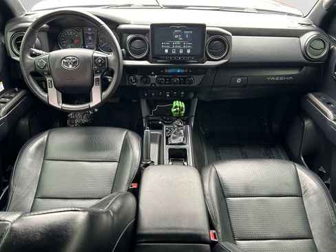 Used 2019 Toyota Tacoma TRD Off-Road AWD/4WD image 20