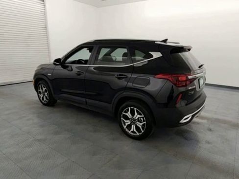 Used 2023 Kia Seltos EX image 6