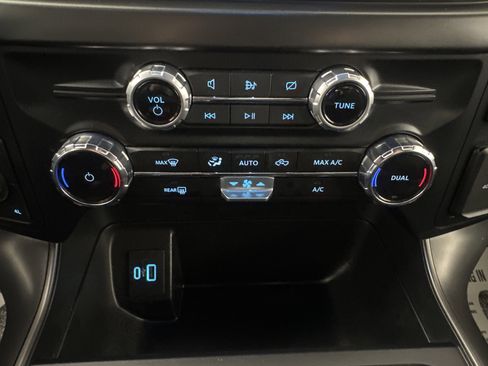 Certified 2024 Ford F150 XLT w/ XLT Black Appearance Package image 20