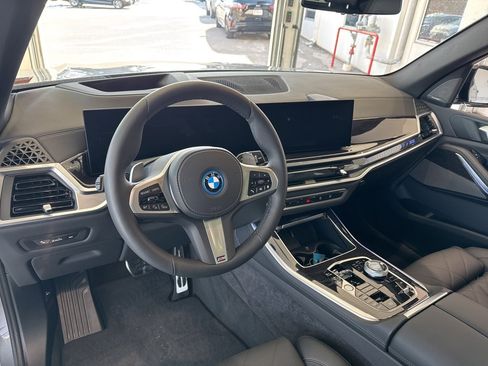 Certified 2026 BMW X5 xDrive50e w/ Executive Package image 18