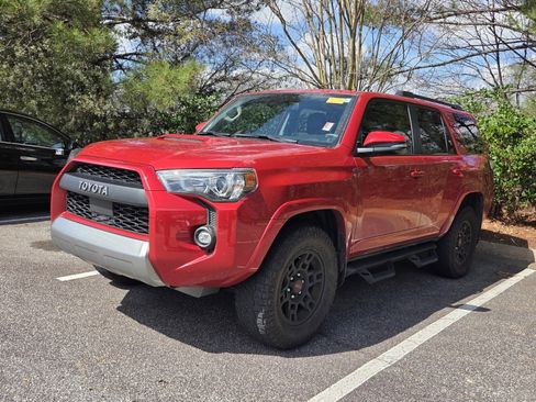 Certified 2022 Toyota 4Runner TRD Off-Road Premium w/ Moonroof Package image 3