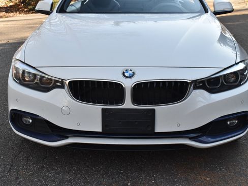 Used 2018 BMW 430i Convertible image 19