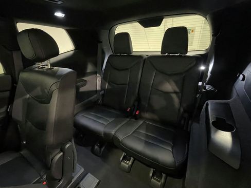 Used 2020 Cadillac XT6 Premium Luxury AWD/4WD image 18