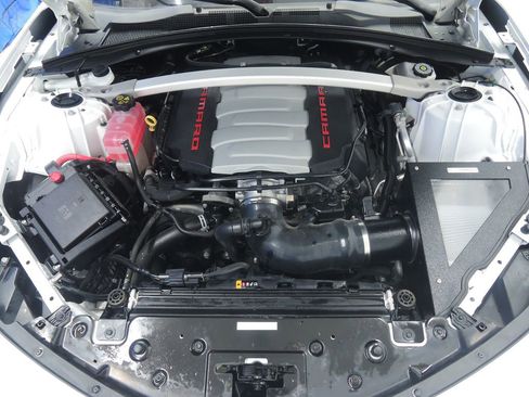 Used 2019 Chevrolet Camaro SS w/ LPO, Ground Effects Package RWD image 34