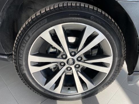 Used 2020 Ford Expedition Platinum image 11