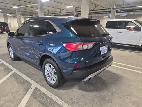 Used 2020 Ford Escape SE AWD/4WD image 4