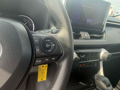 Used 2024 Toyota RAV4 LE FWD image 21